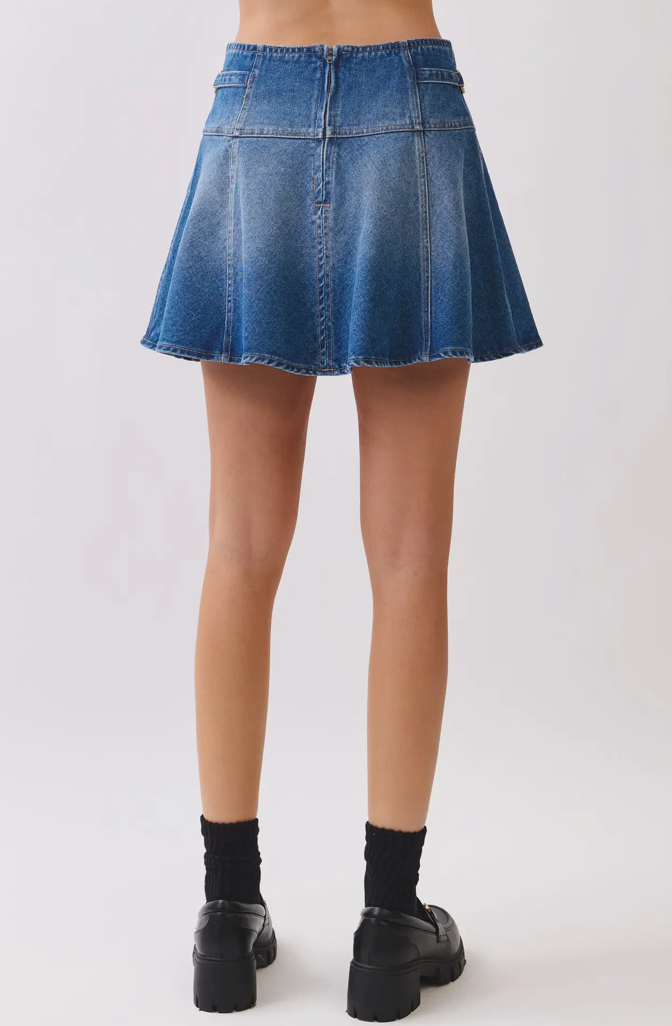 Cassie Flare Mini