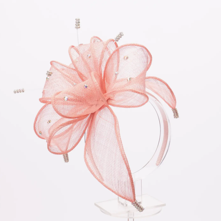 Elegant Loop Bow Fascinator