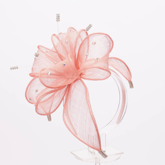 Elegant Loop Bow Fascinator