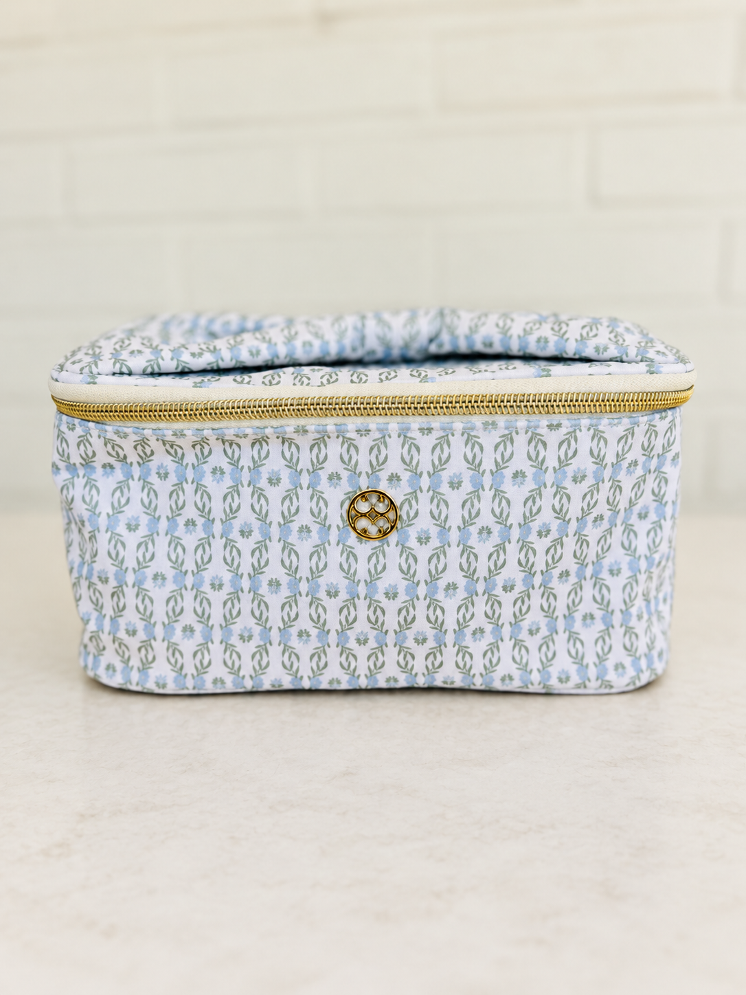 Kiss & Makeup Bag