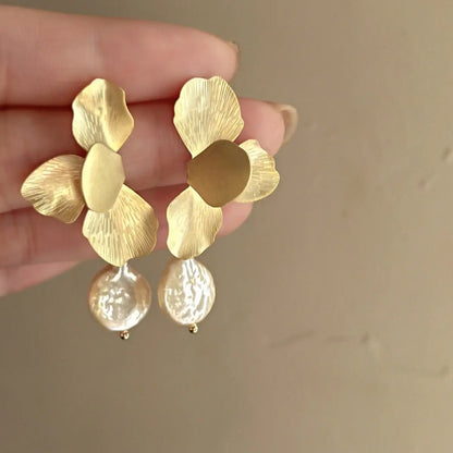 Petal Flower Pearl Earrings