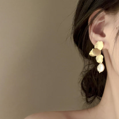 Petal Flower Pearl Earrings
